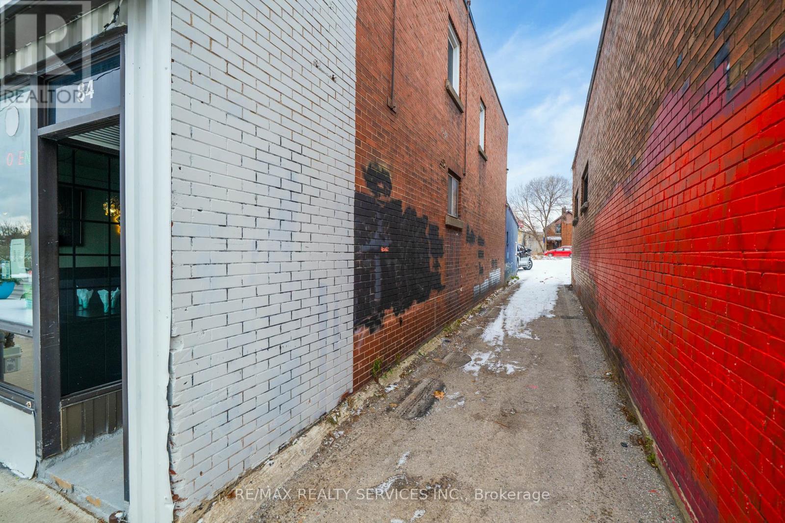 84 King Street, Oshawa, ON