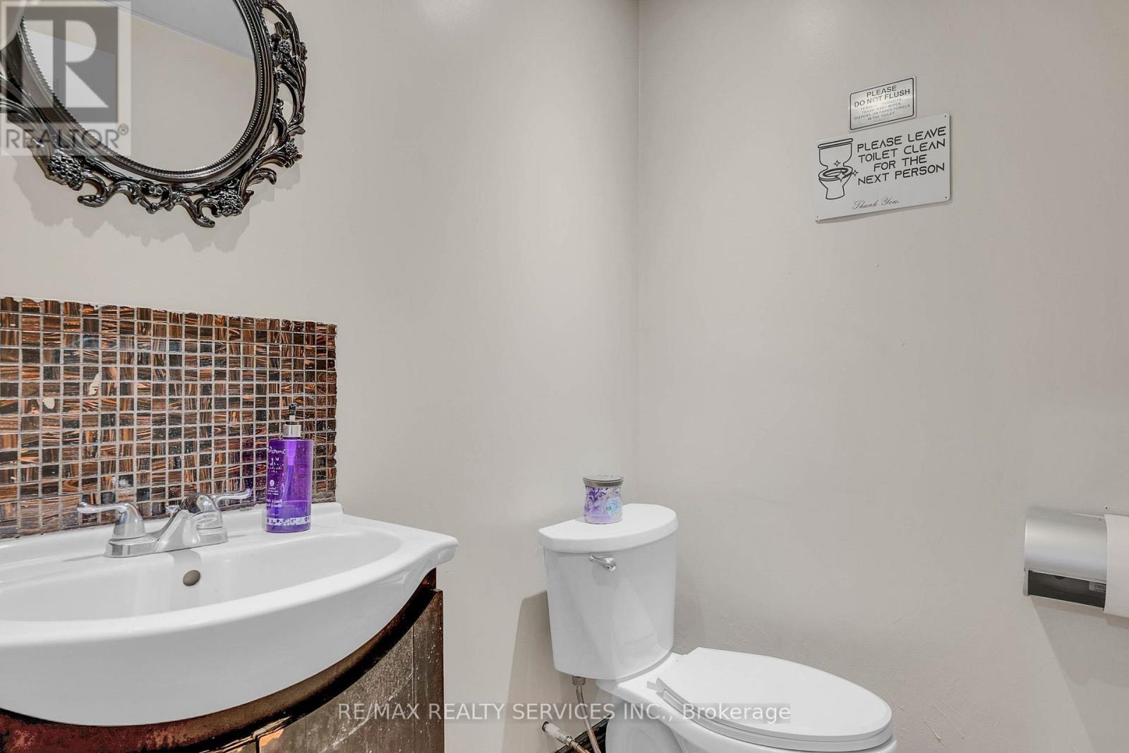 84 King Street, Oshawa, ON