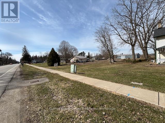 Lot Viewing South south West Streetscape - 639 Mount Pleasant Road S, Brant (Brantford Twp), ON