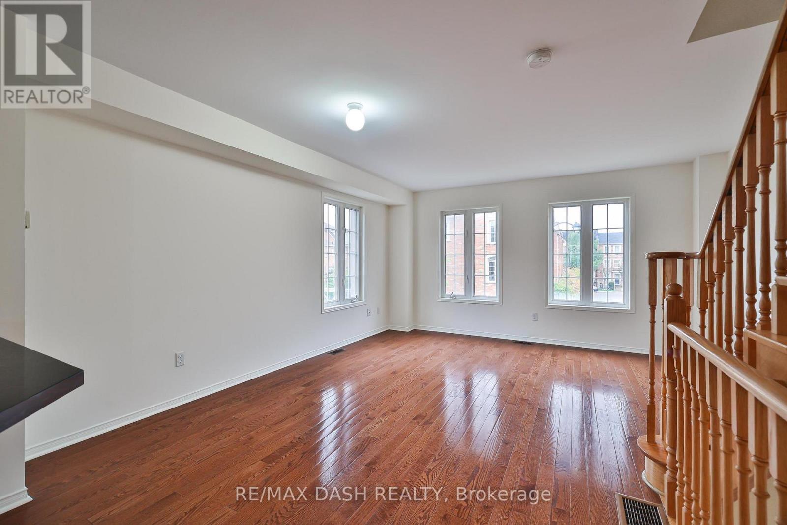 57 Ted Wray Circle, Toronto, ON - Indoor Photo Showing Other Room