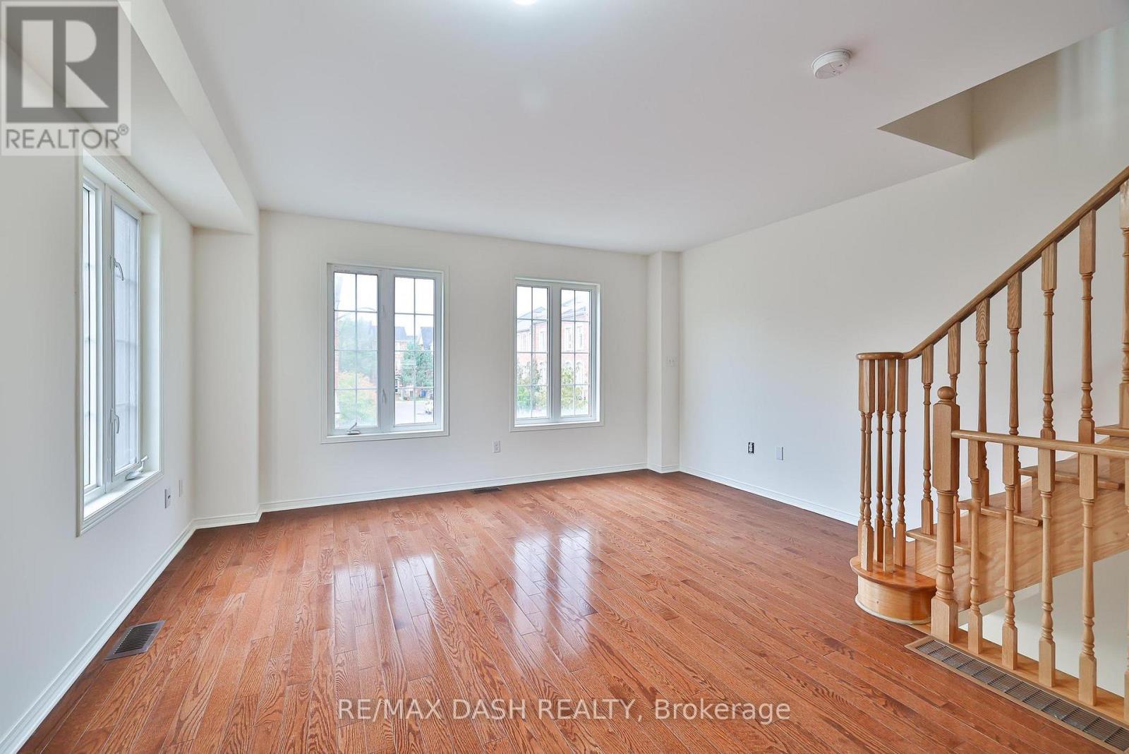 57 Ted Wray Circle, Toronto, ON - Indoor Photo Showing Other Room