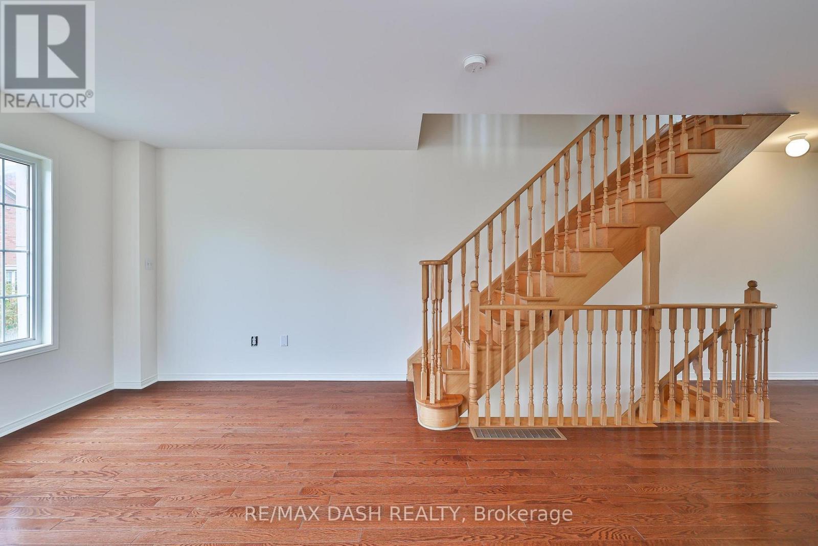 57 Ted Wray Circle, Toronto, ON - Indoor Photo Showing Other Room