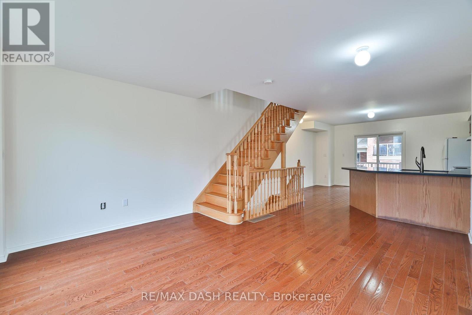 57 Ted Wray Circle, Toronto, ON - Indoor Photo Showing Other Room