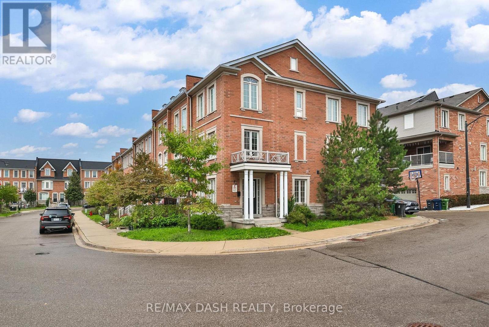 57 Ted Wray Circle, Toronto, ON - Outdoor With Balcony With Facade