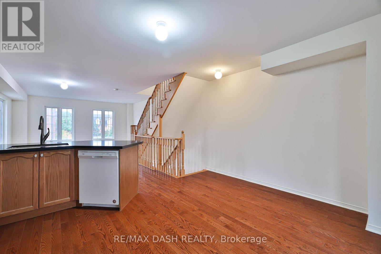 57 Ted Wray Circle, Toronto, ON - Indoor Photo Showing Other Room