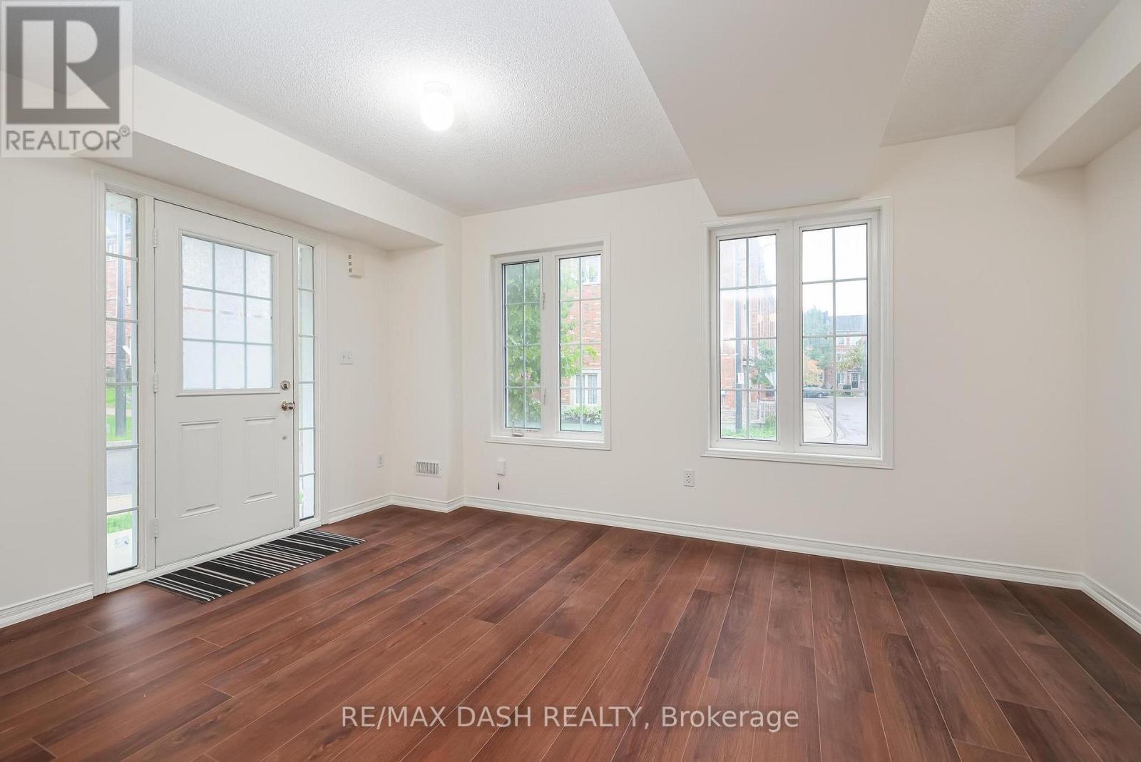 57 Ted Wray Circle, Toronto, ON - Indoor Photo Showing Other Room