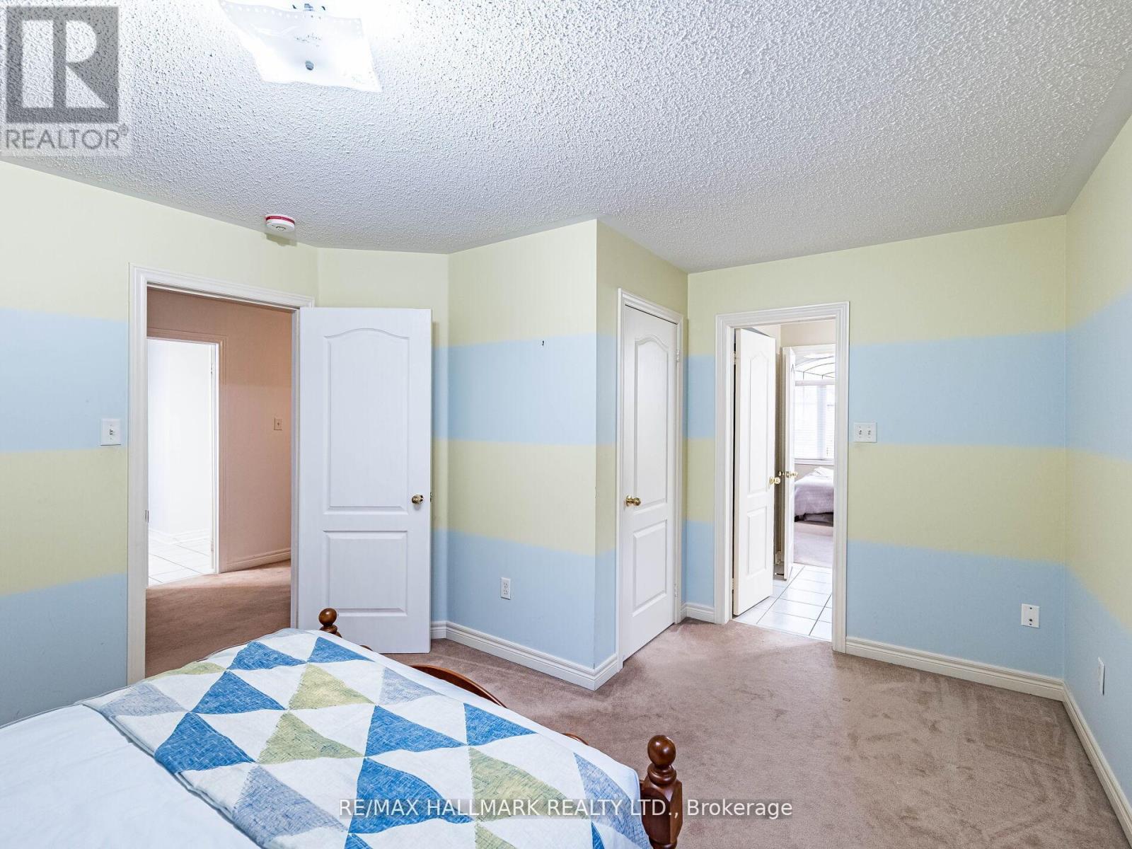 3099 Velmar Drive, Mississauga, ON - Indoor Photo Showing Bedroom