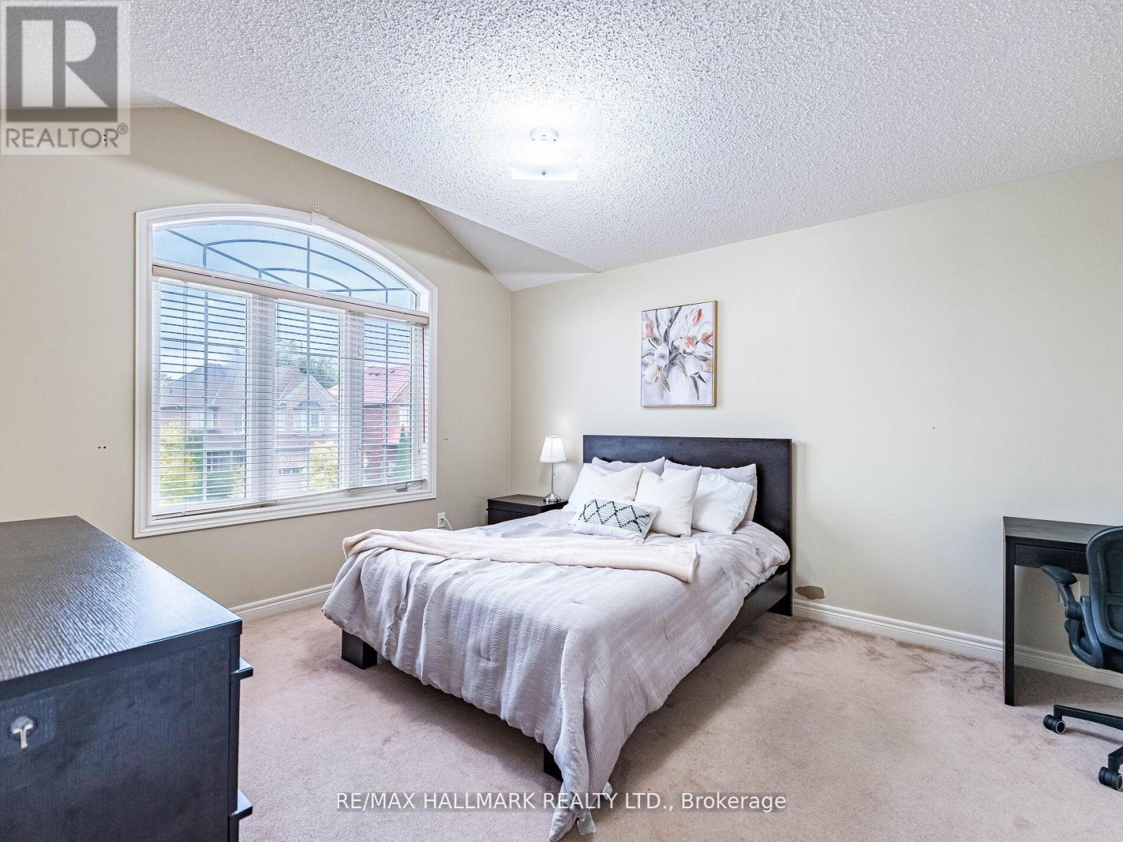 3099 Velmar Drive, Mississauga, ON - Indoor Photo Showing Bedroom
