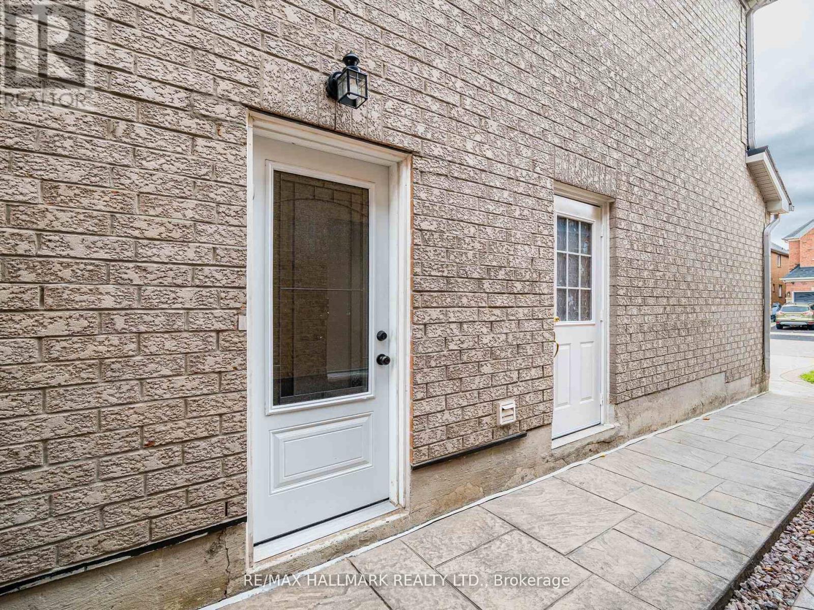 3099 Velmar Drive, Mississauga, ON - Outdoor With Exterior