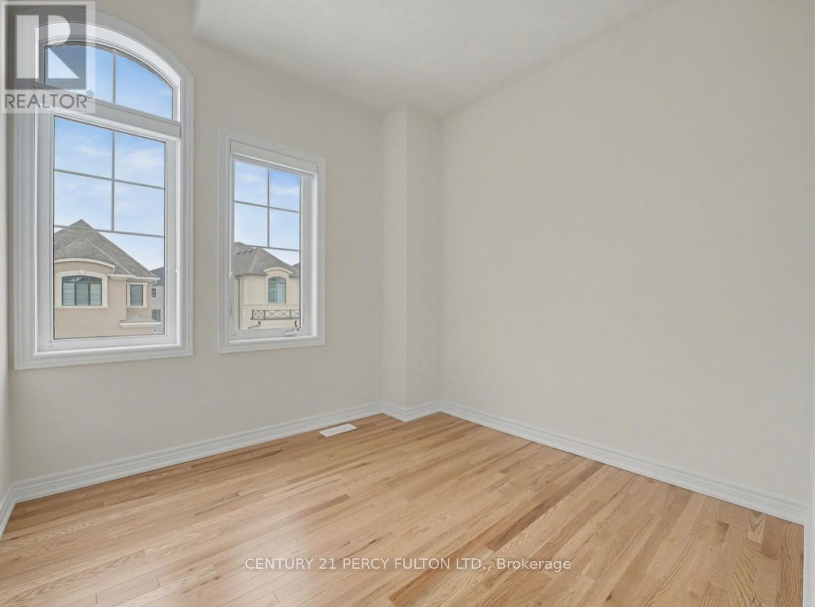 396 Kennedy Circle W, Milton, ON - Indoor Photo Showing Other Room