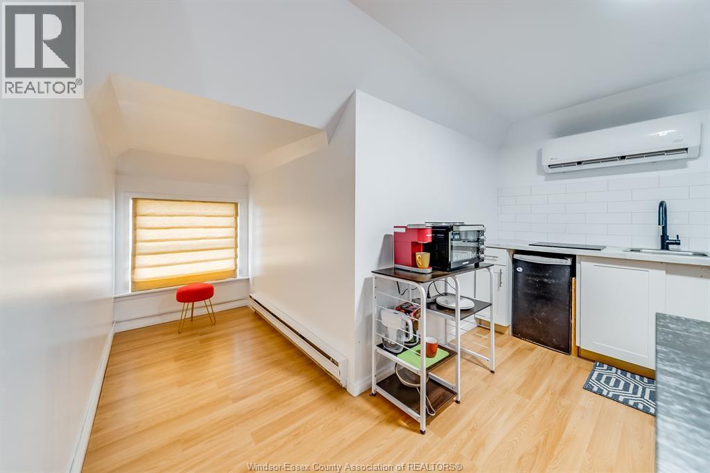 961 Ouellette Avenue Unit# 4, Windsor, ON - Indoor