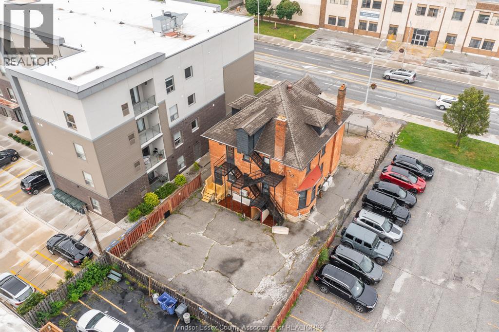 961 Ouellette Avenue Unit# 4, Windsor, ON - Outdoor