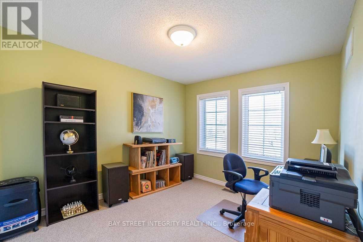 13 Vansickle Street, Hamilton, ON - Indoor