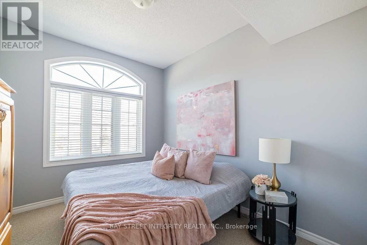 13 Vansickle Street, Hamilton, ON - Indoor Photo Showing Bedroom