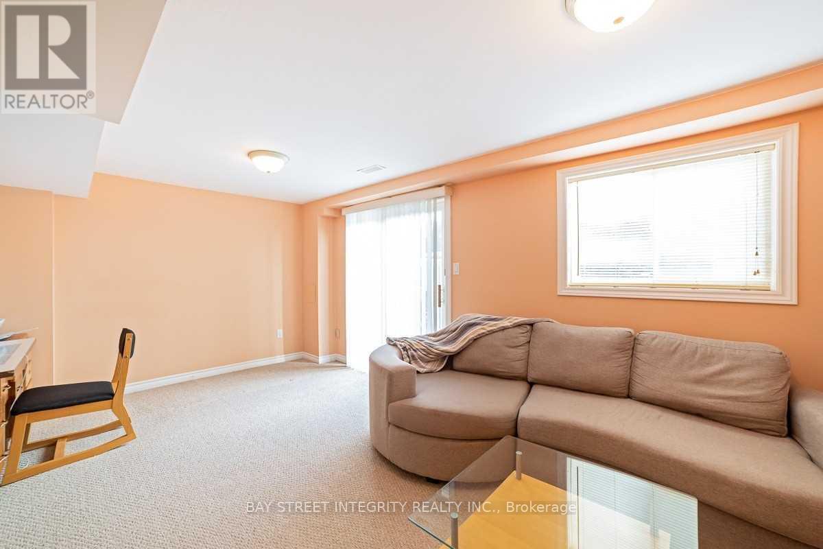 13 Vansickle Street, Hamilton, ON - Indoor Photo Showing Living Room
