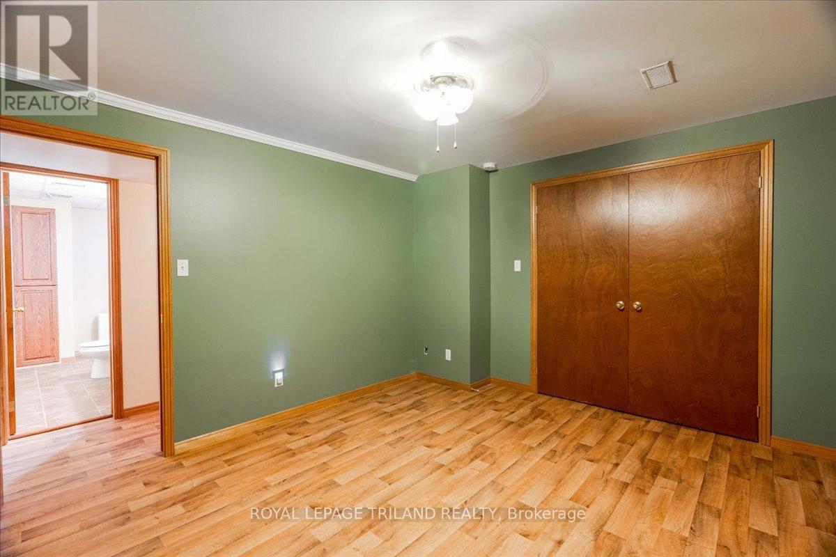 22775 Dogwood Road, Southwest Middlesex, ON - Indoor Photo Showing Other Room