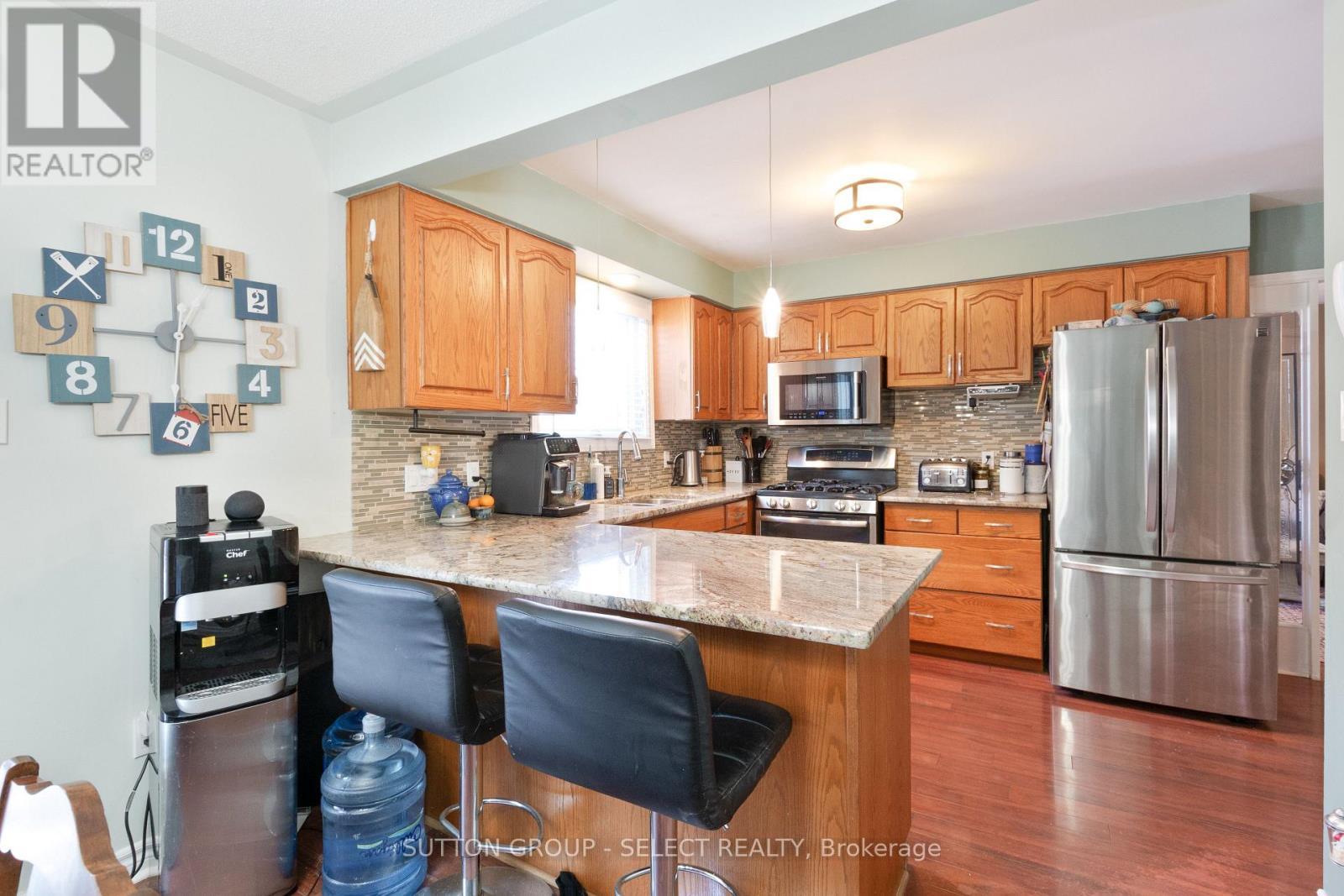 97 Tiner Avenue, Thames Centre (Dorchester), ON - Indoor Photo Showing Kitchen With Stainless Steel Kitchen