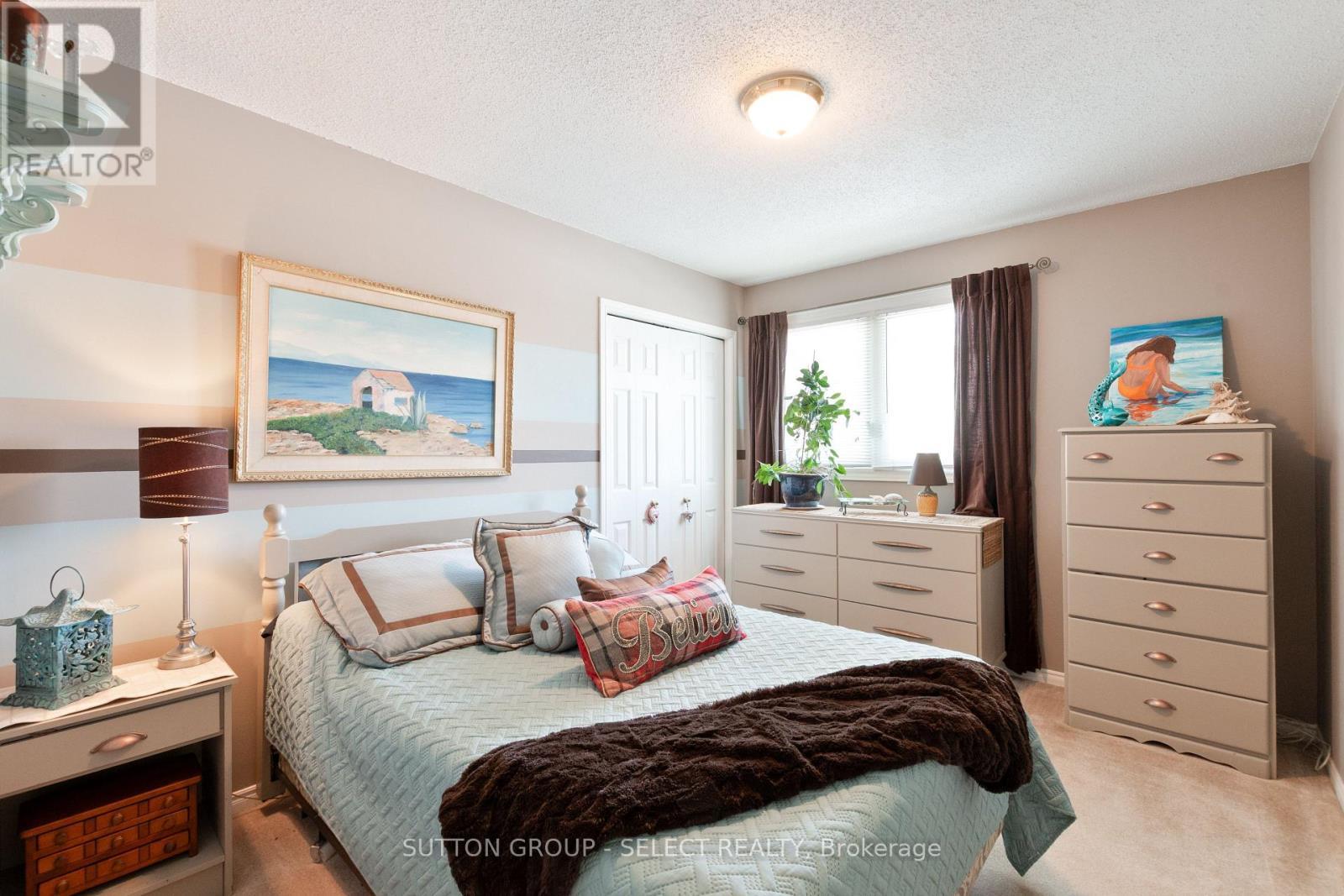 97 Tiner Avenue, Thames Centre (Dorchester), ON - Indoor Photo Showing Bedroom