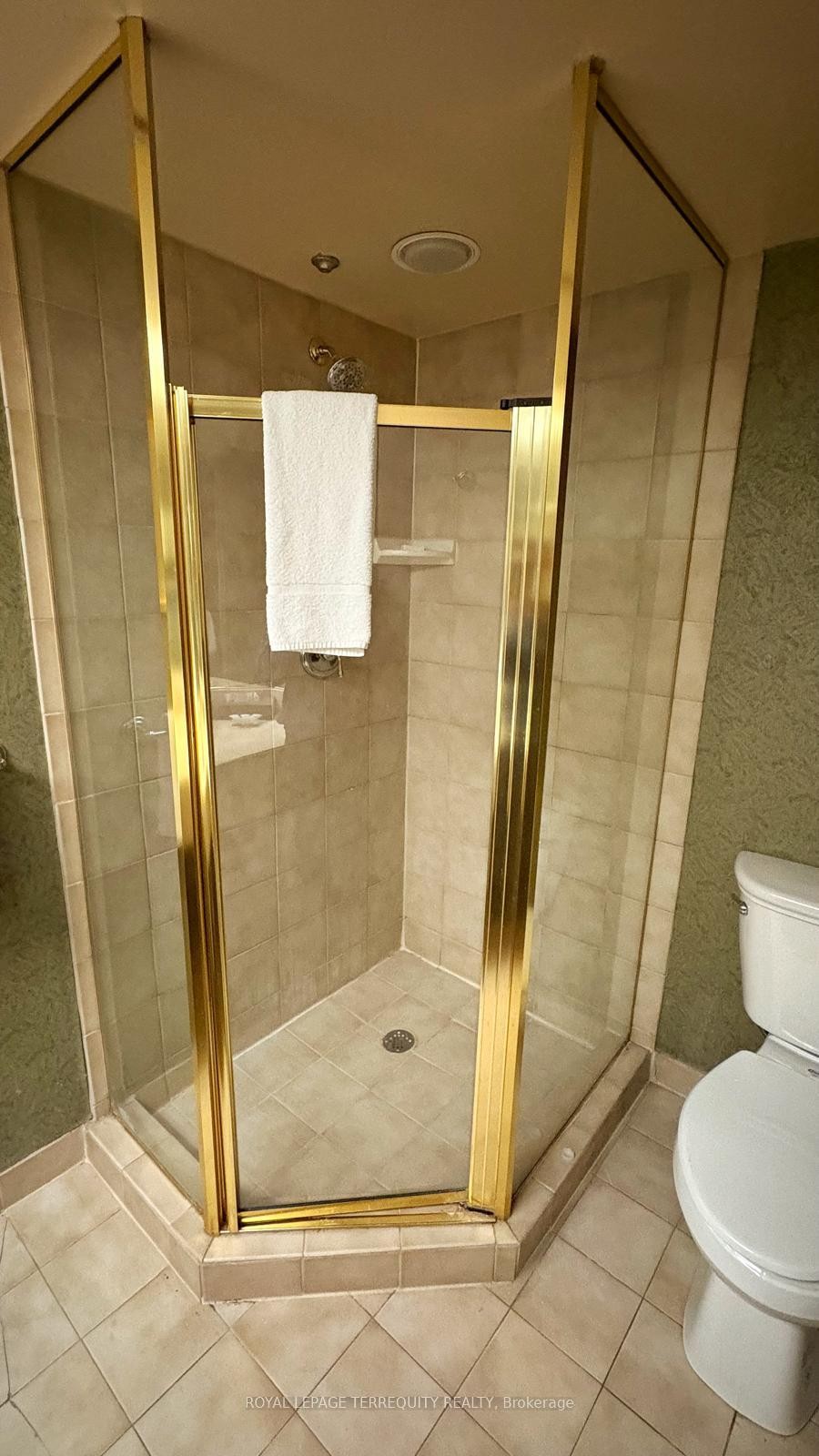 2329-90 Highland Drive, Oro-Medonte, ON - Indoor Photo Showing Bathroom