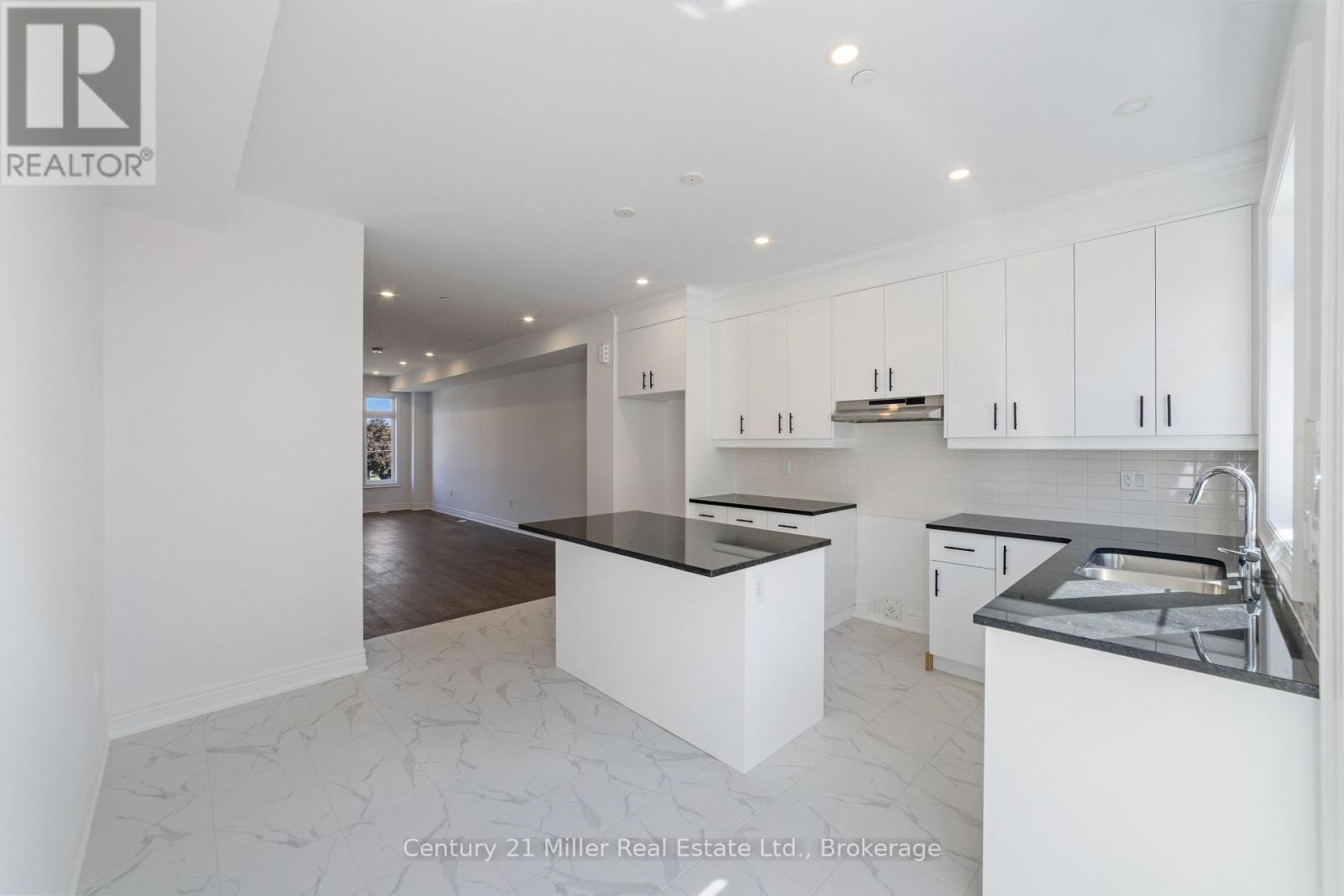 43 - 2140 Trafalgar Road, Oakville (Ro River Oaks), ON - Indoor Photo Showing Kitchen