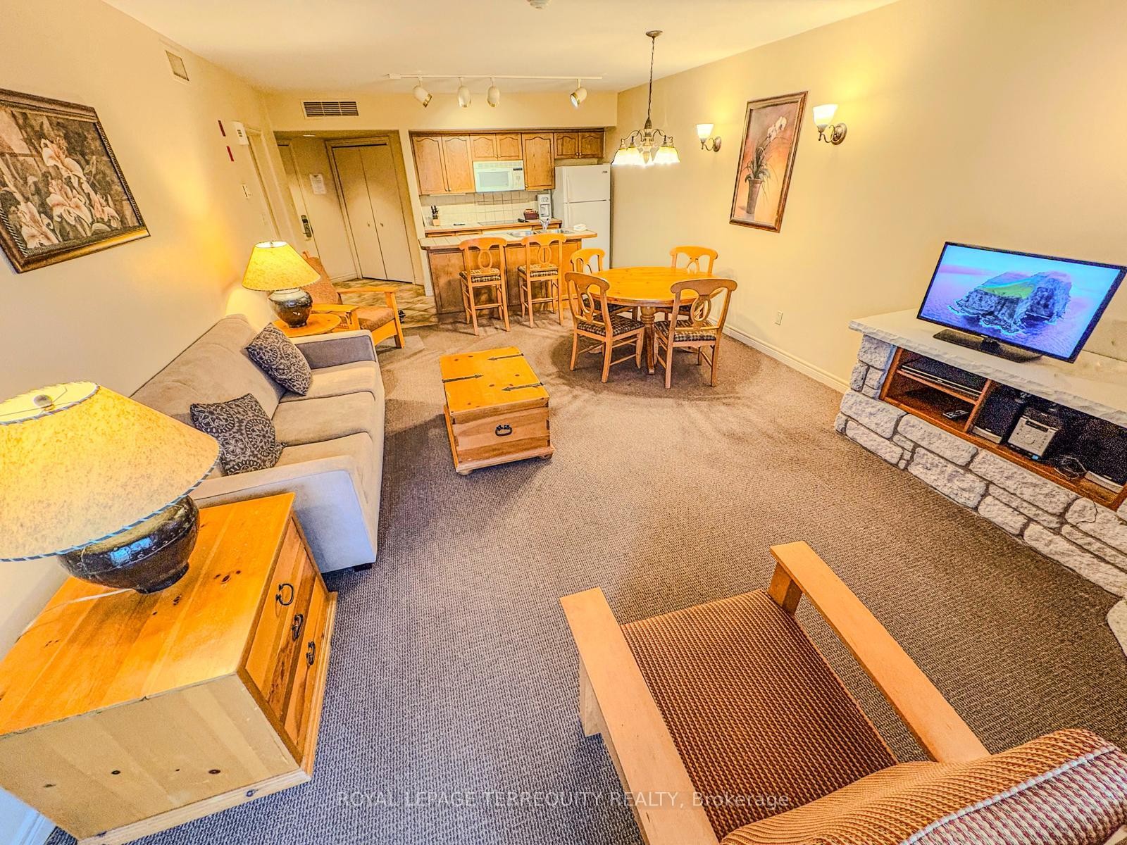 2328-90 Highland Drive, Oro-Medonte, ON - Indoor