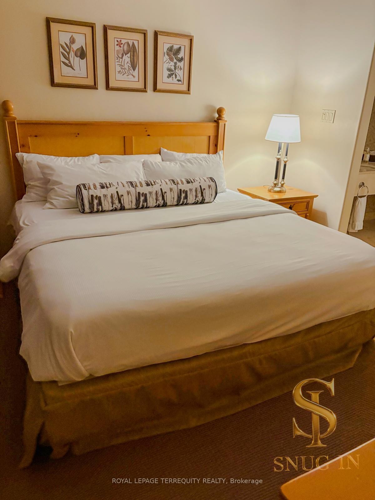 2328-90 Highland Drive, Oro-Medonte, ON - Indoor Photo Showing Bedroom