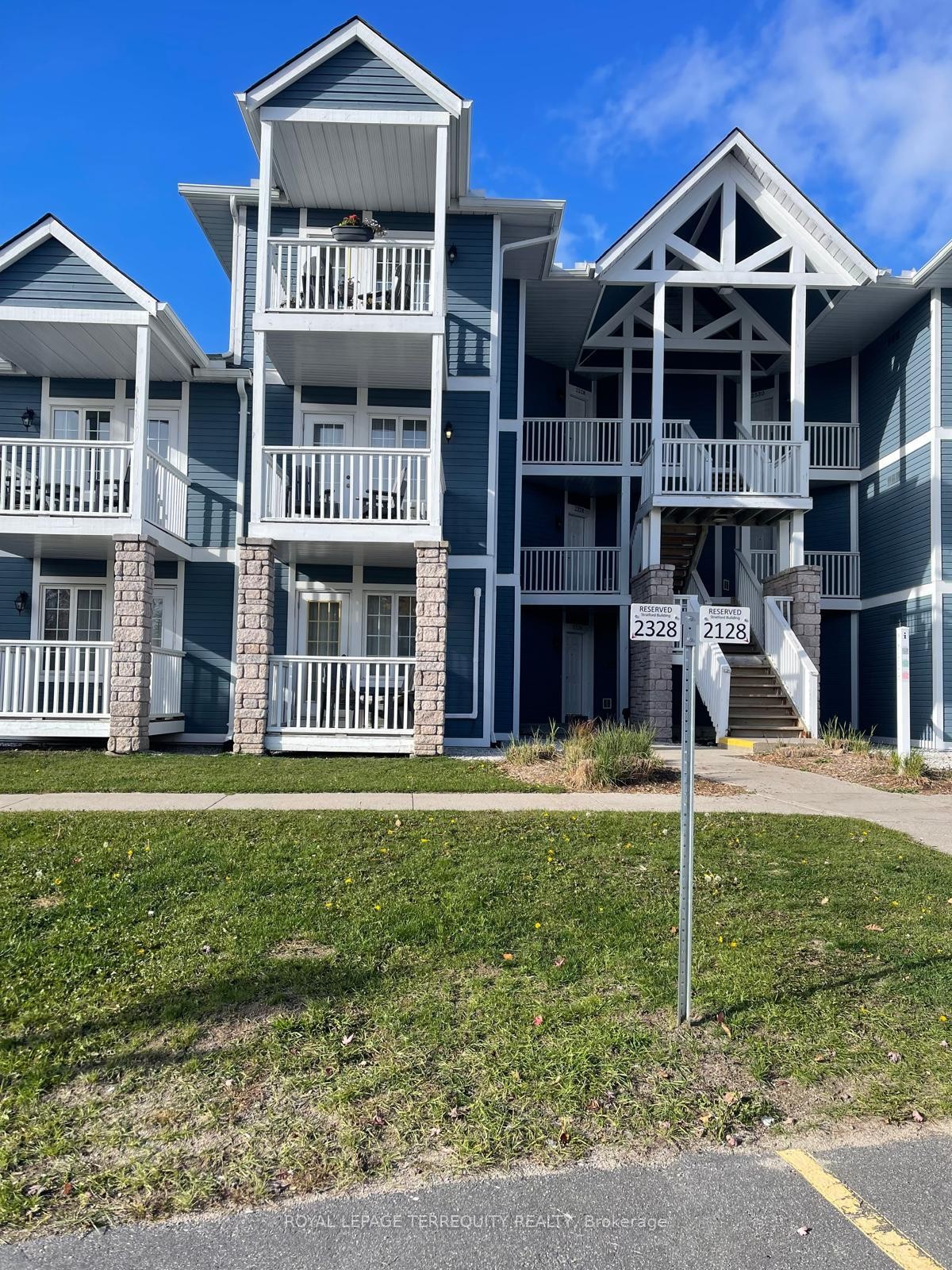 2328-90 Highland Drive, Oro-Medonte, ON - Outdoor With Facade