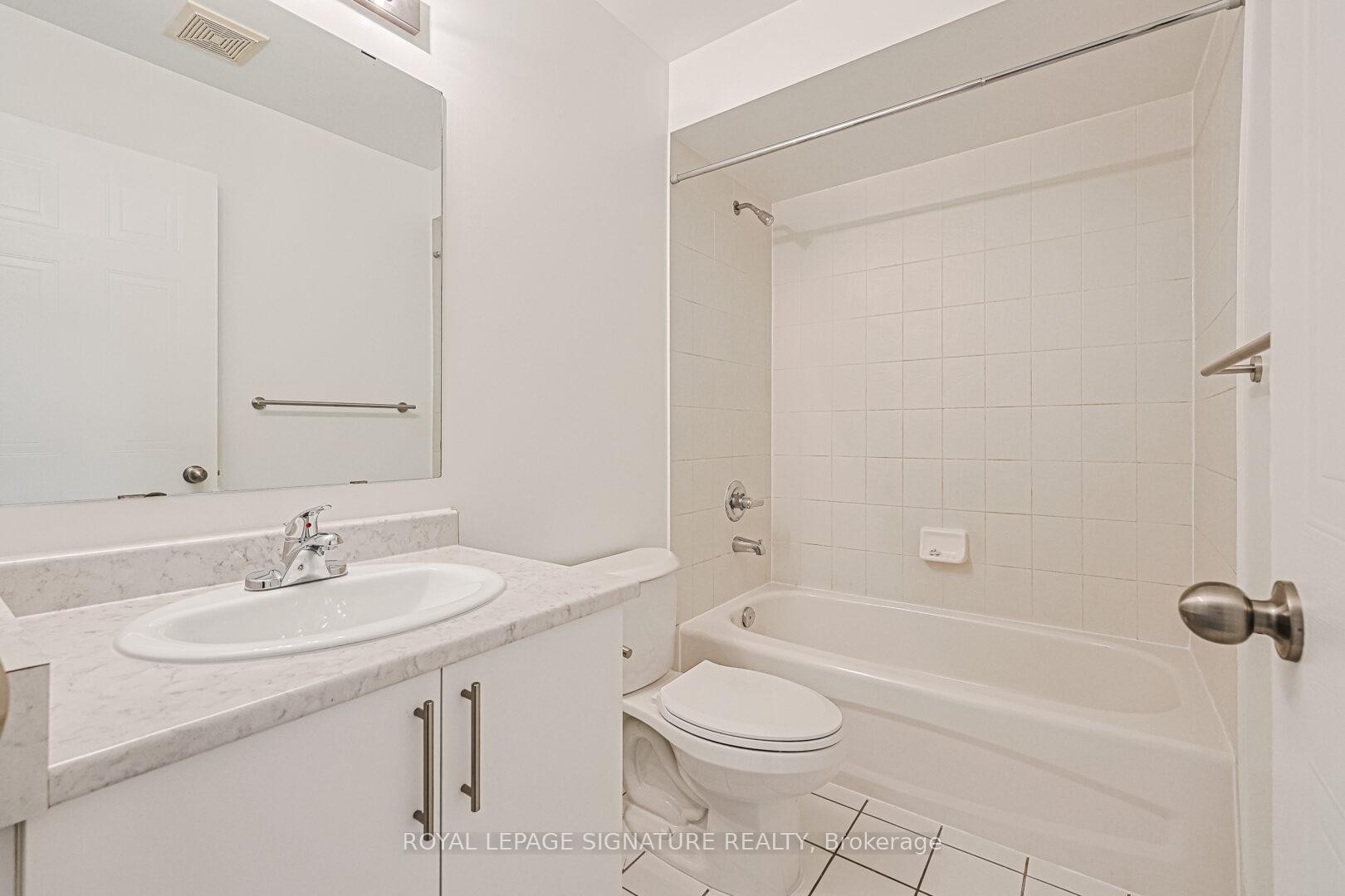 6-3 Pleasantview Avenue, Brampton, ON - Indoor Photo Showing Bathroom