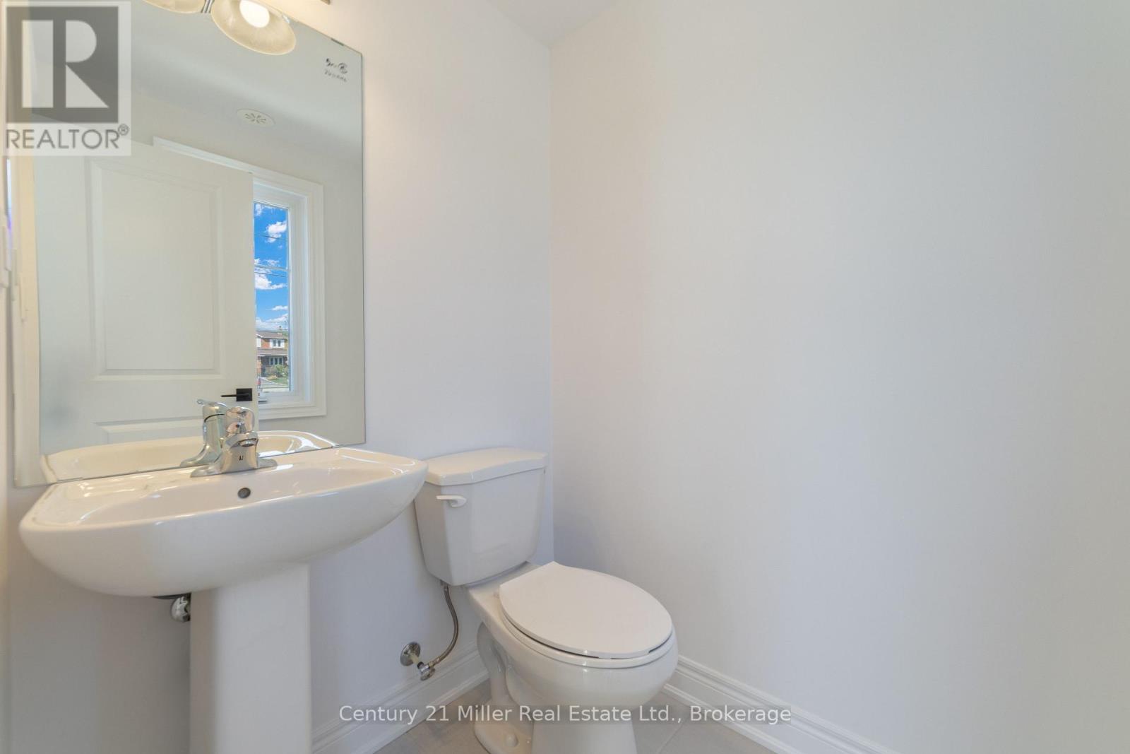 42 - 2140 Trafalgar Road, Oakville (Ro River Oaks), ON - Indoor Photo Showing Bathroom