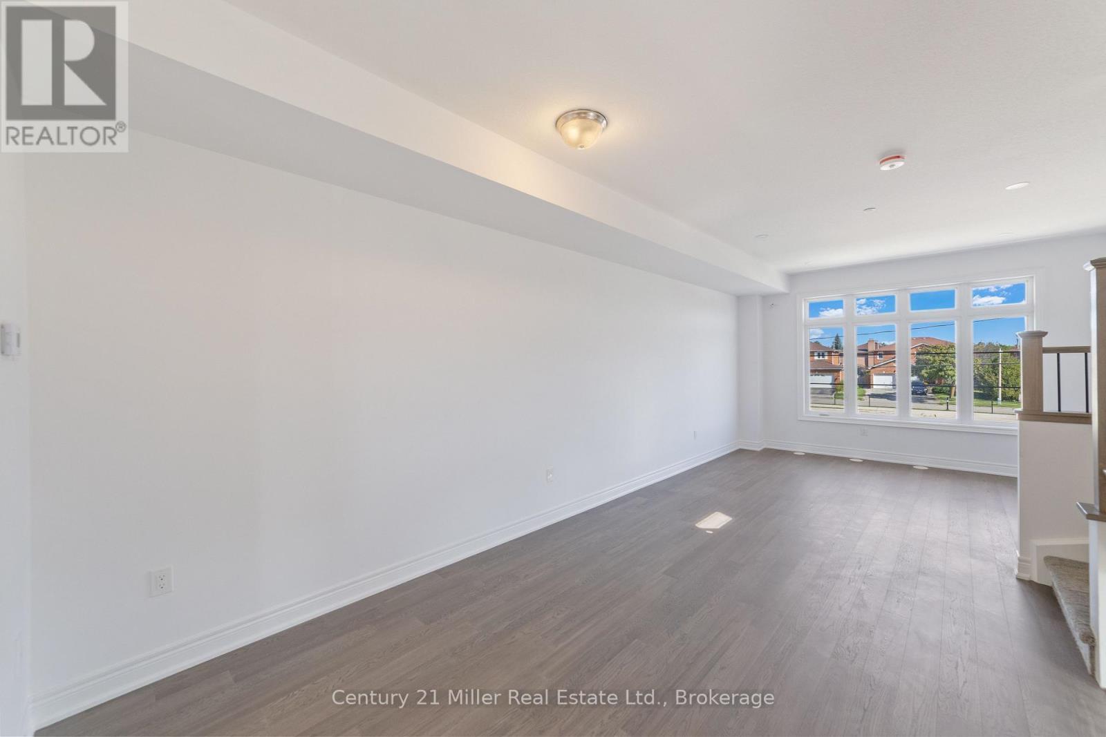 42 - 2140 Trafalgar Road, Oakville (Ro River Oaks), ON - Indoor Photo Showing Other Room