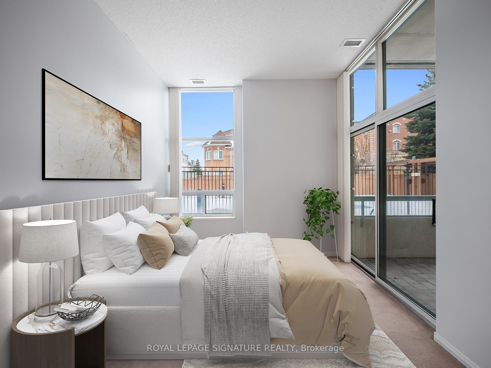 102-5 Emerald Lane, Vaughan, ON - Indoor Photo Showing Bedroom