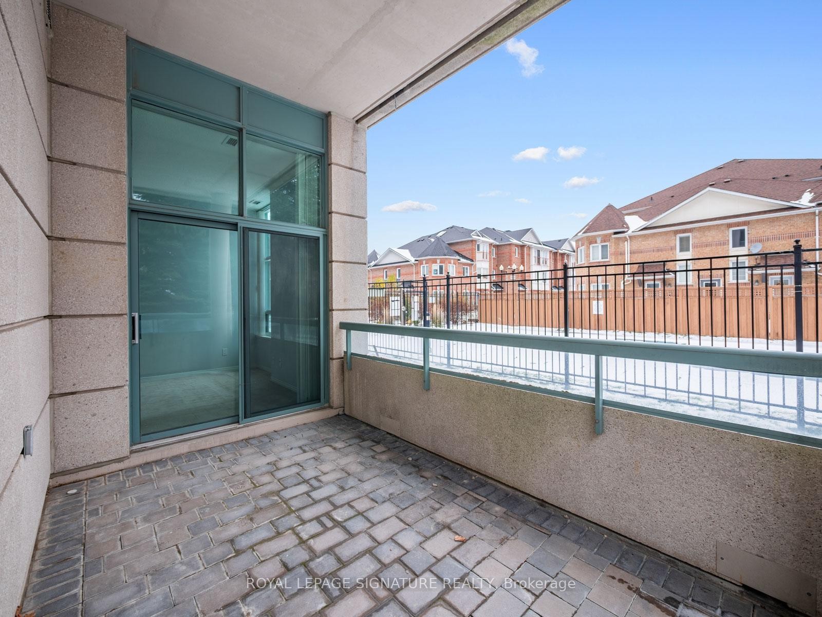 102-5 Emerald Lane, Vaughan, ON - Outdoor With Exterior