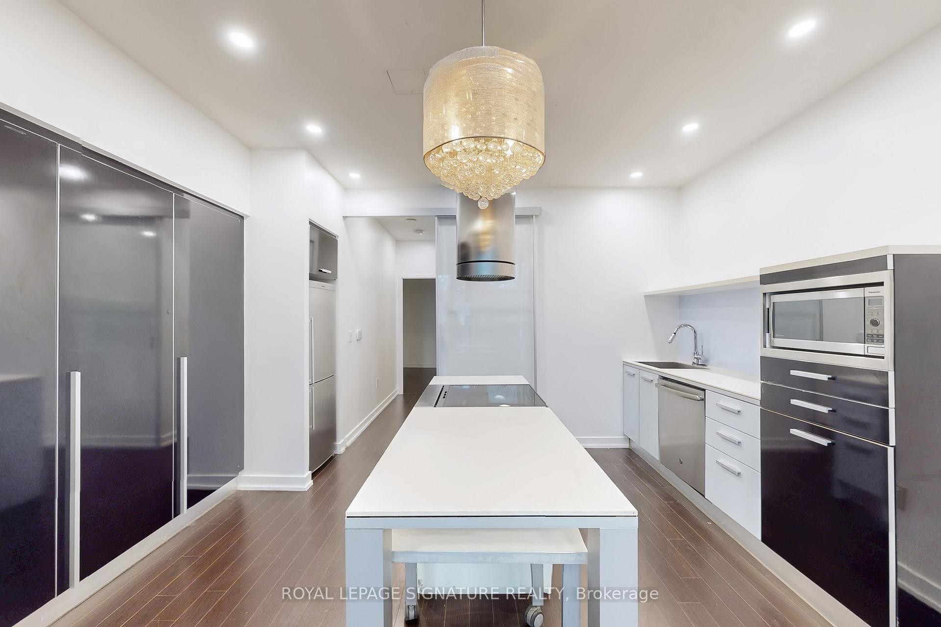 G07-38 Dan Leckie Way, Toronto, ON - Indoor