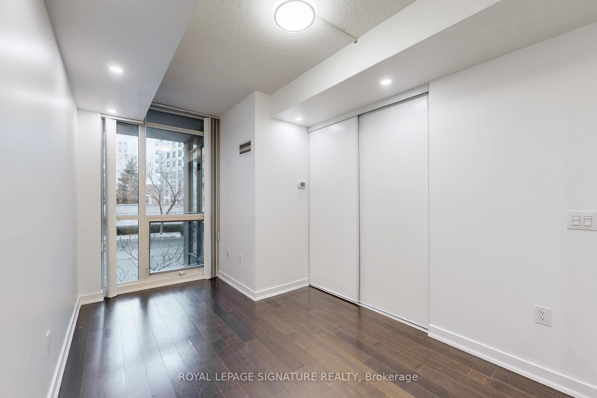 G07-38 Dan Leckie Way, Toronto, ON - Indoor Photo Showing Other Room