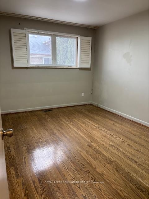 1 Brady Crescent, Toronto, ON