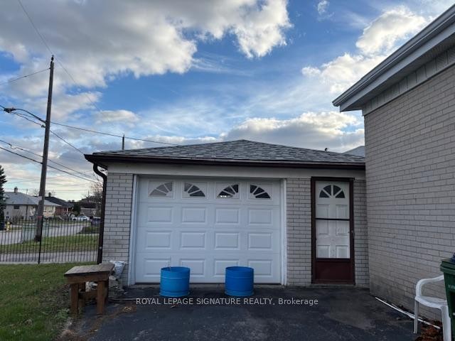 1 Brady Crescent, Toronto, ON