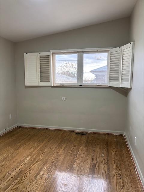 1 Brady Crescent, Toronto, ON