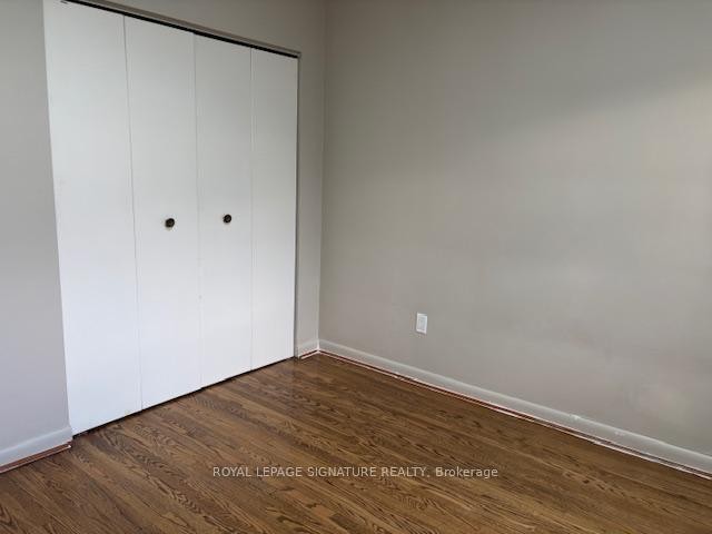 1 Brady Crescent, Toronto, ON