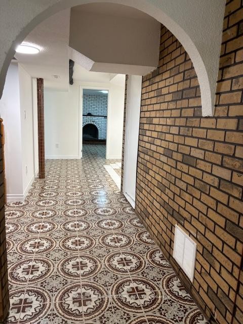 1 Brady Crescent, Toronto, ON