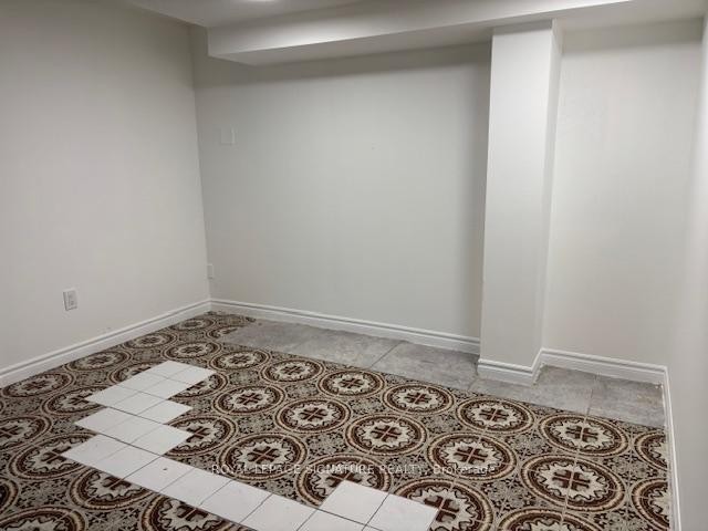 1 Brady Crescent, Toronto, ON