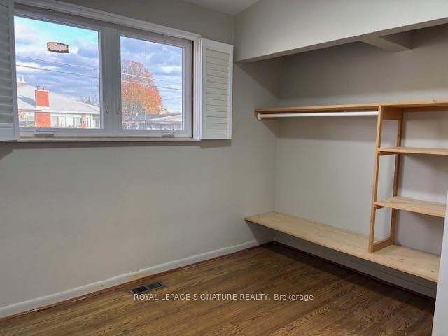 1 Brady Crescent, Toronto, ON