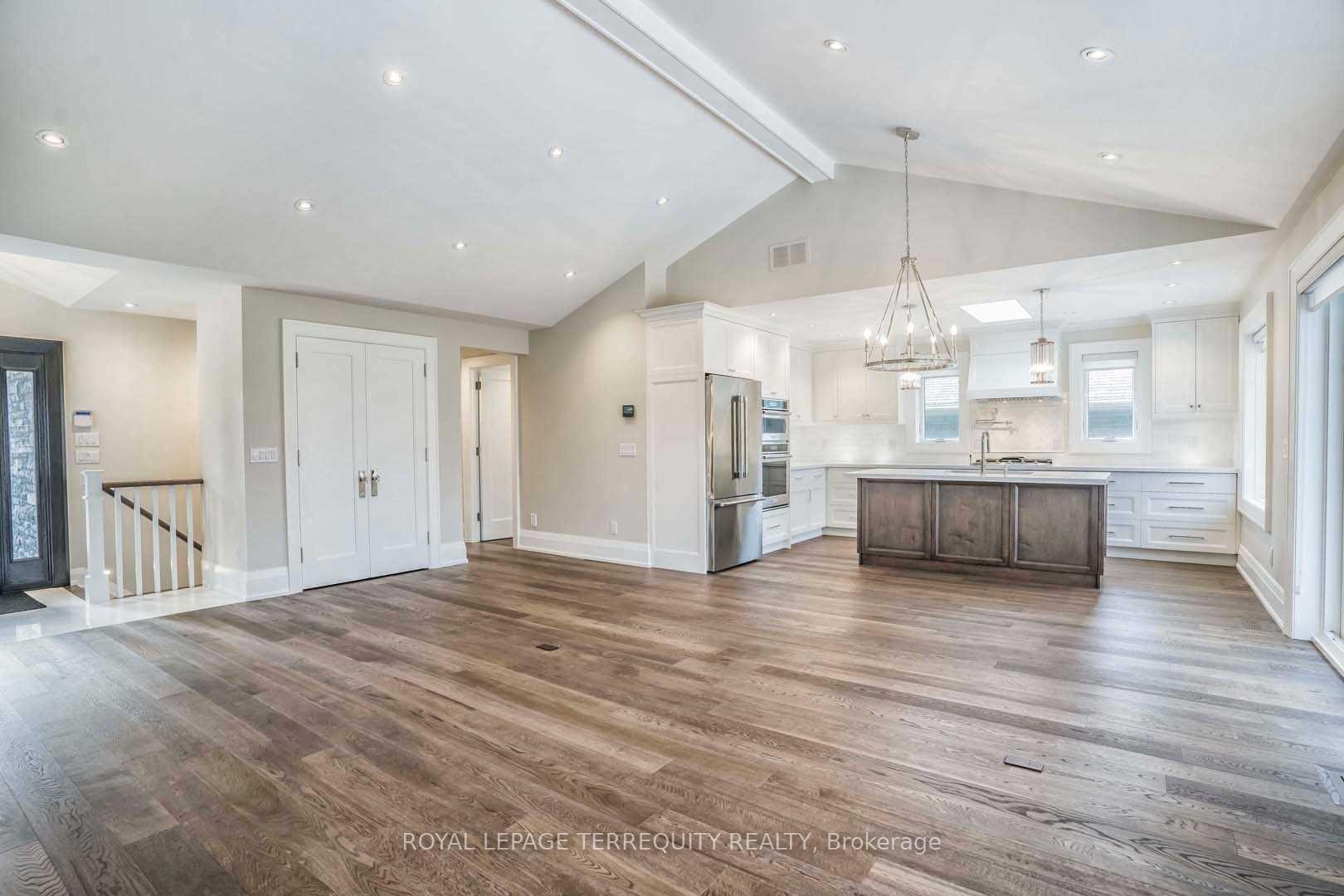 112 Prince George Drive, Toronto, ON - Indoor