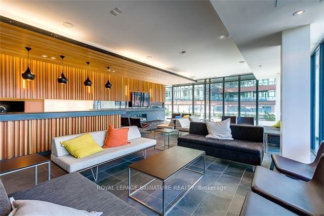 607-8 Dovercourt Road, Toronto, ON - Indoor Photo Showing Other Room