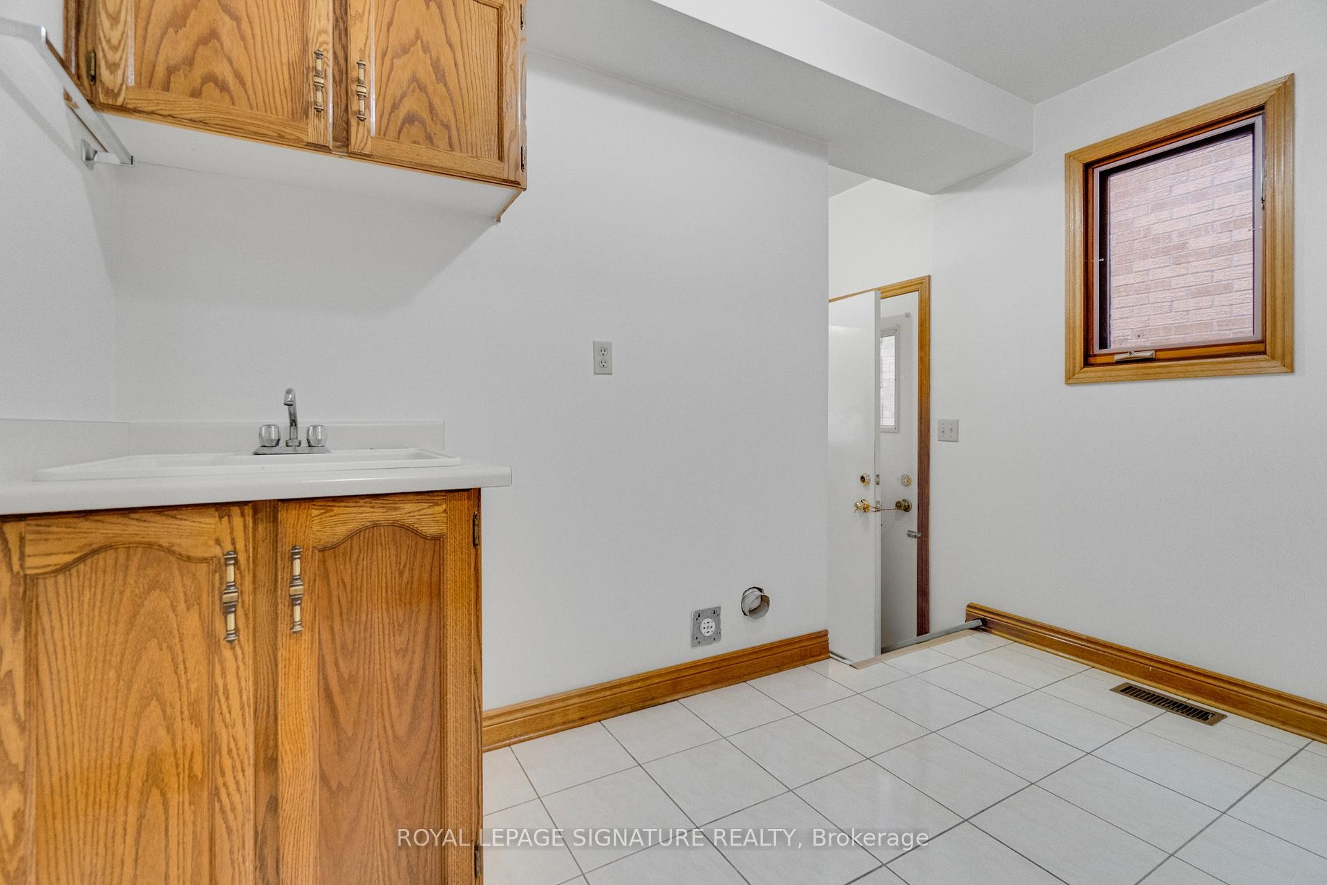 71 Marieta Street, Vaughan, ON - Indoor