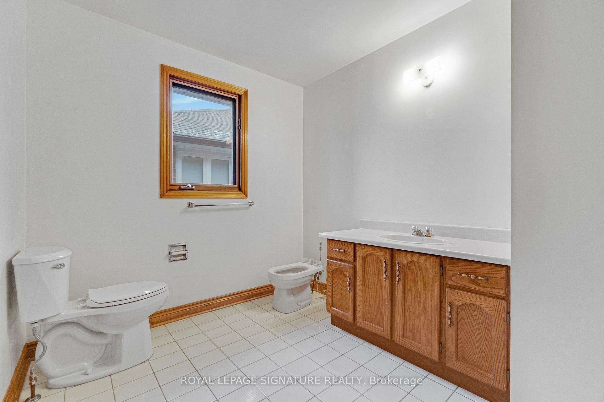 71 Marieta Street, Vaughan, ON - Indoor Photo Showing Bathroom