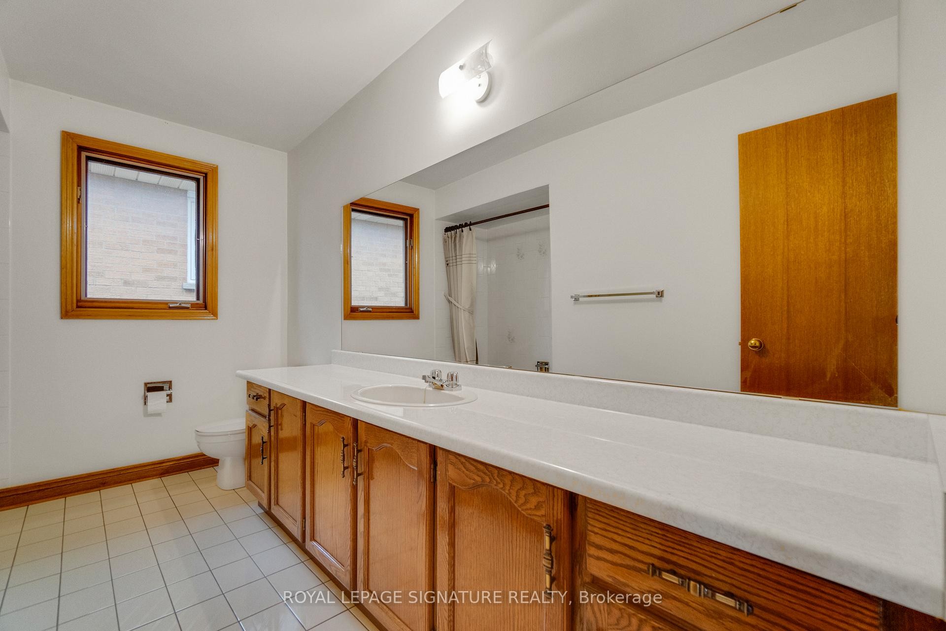 71 Marieta Street, Vaughan, ON - Indoor Photo Showing Bathroom