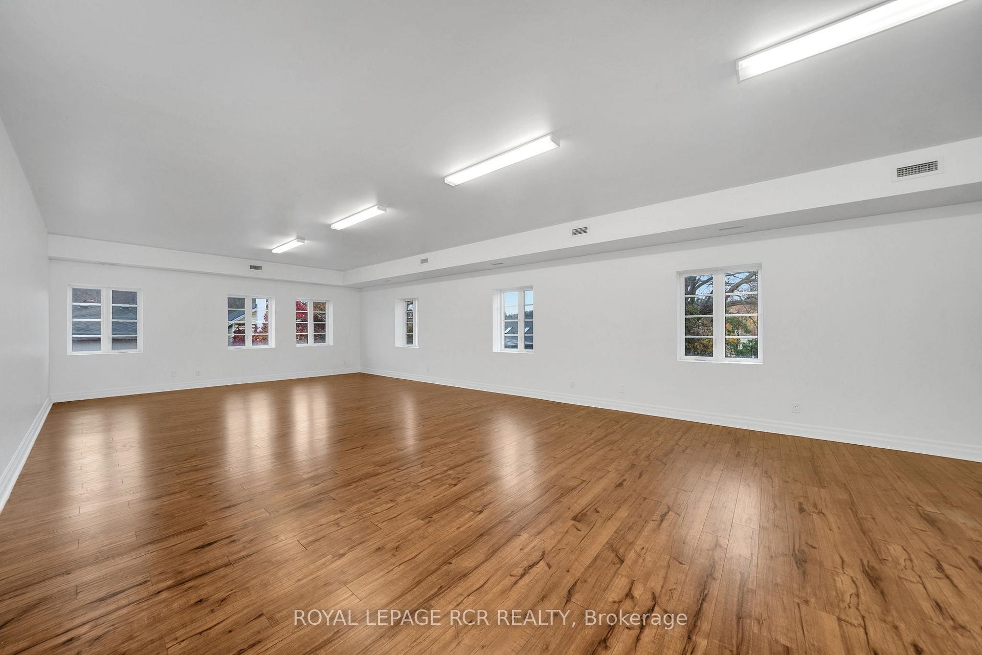 2Nd Lvl-27-31 King Street E, Caledon, ON