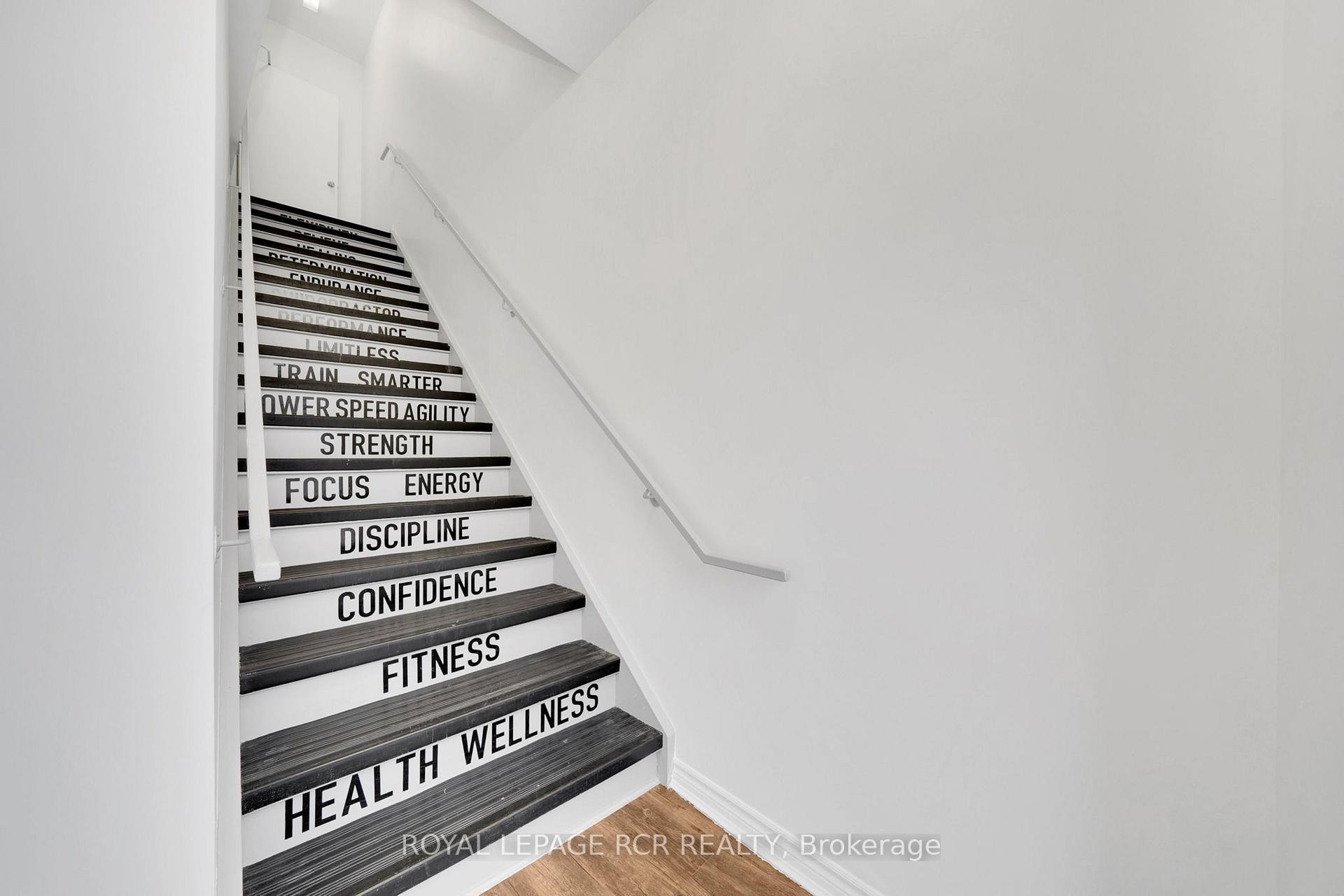 2Nd Lvl-27-31 King Street E, Caledon, ON