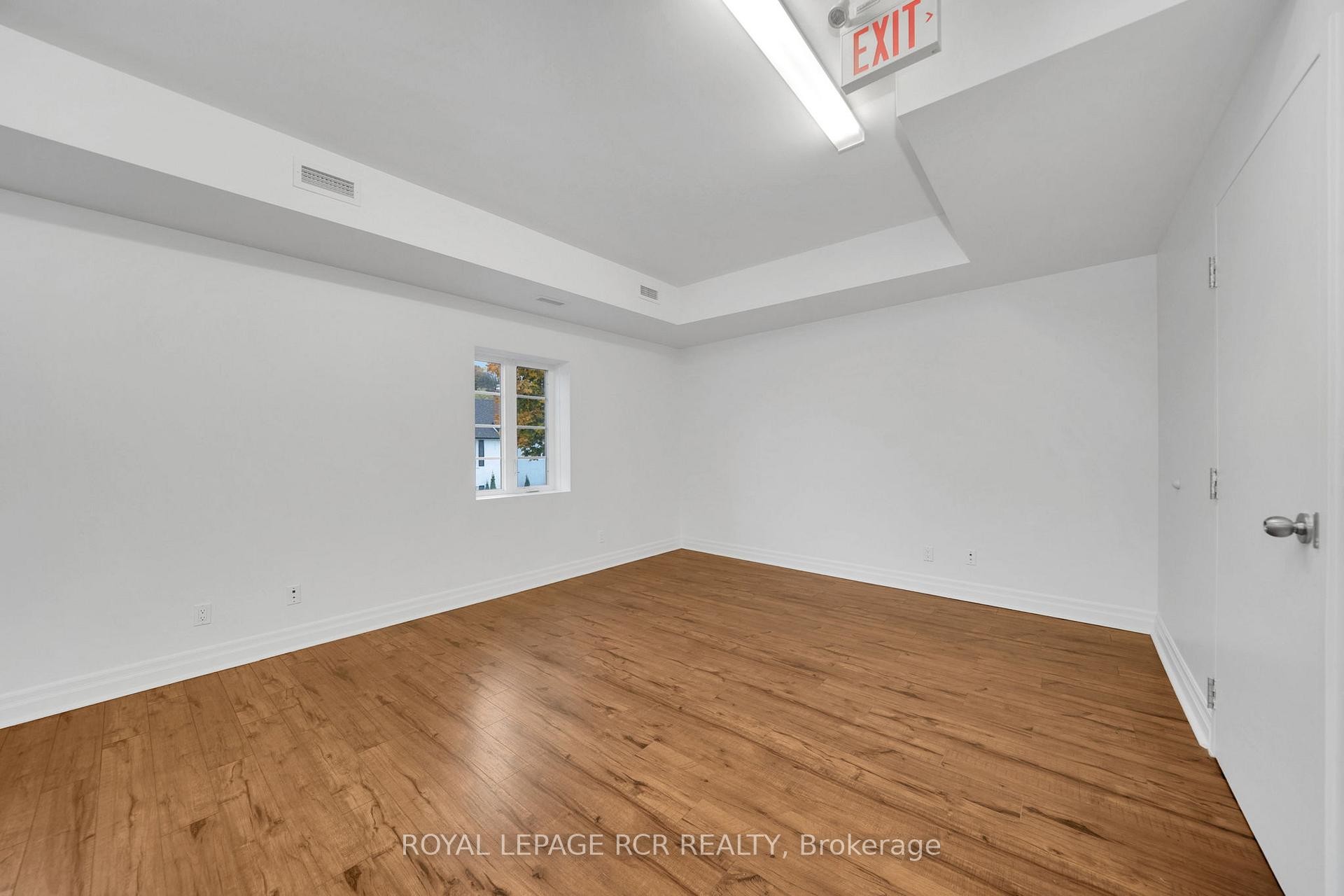 2Nd Lvl-27-31 King Street E, Caledon, ON