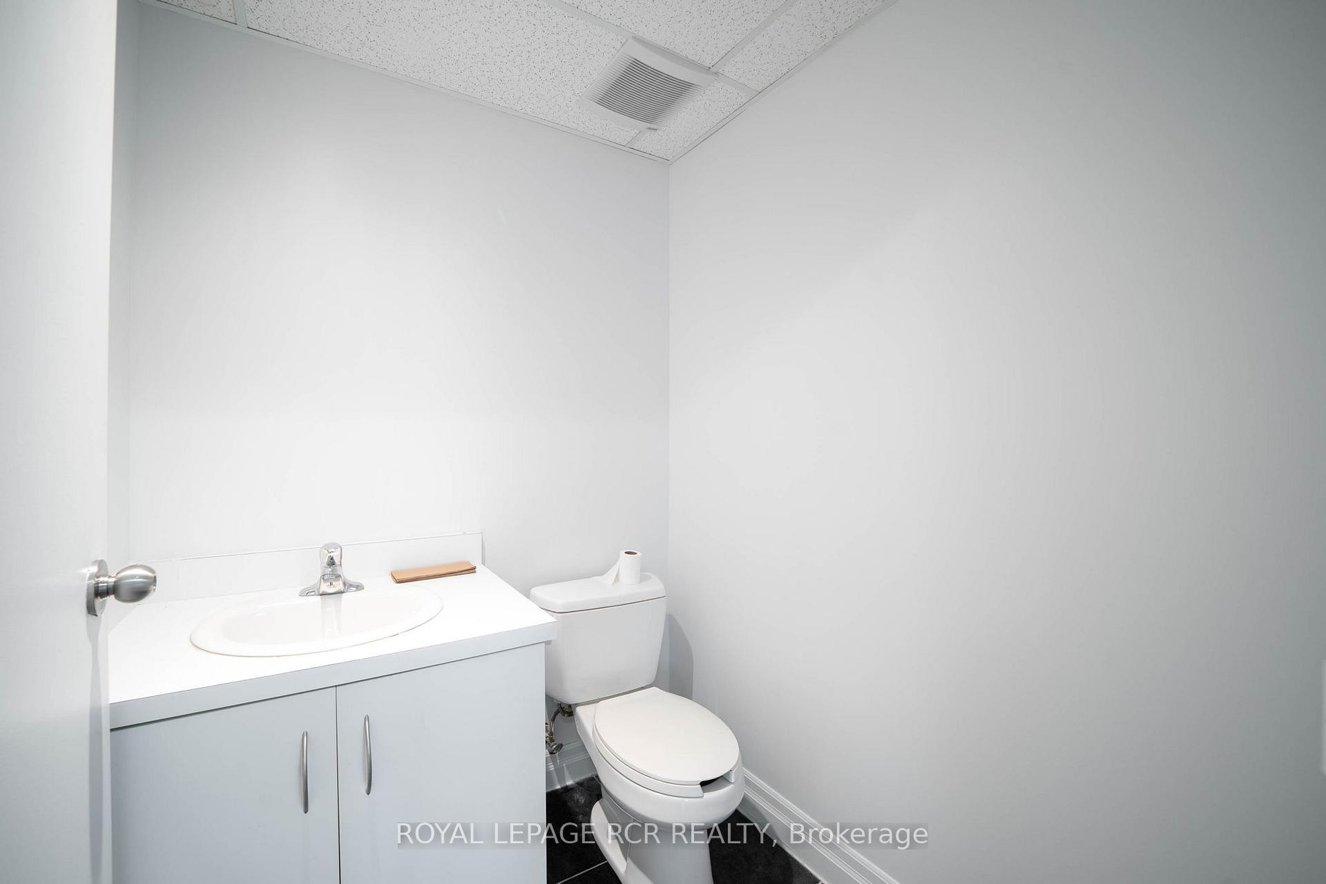 2Nd Lvl-27-31 King Street E, Caledon, ON